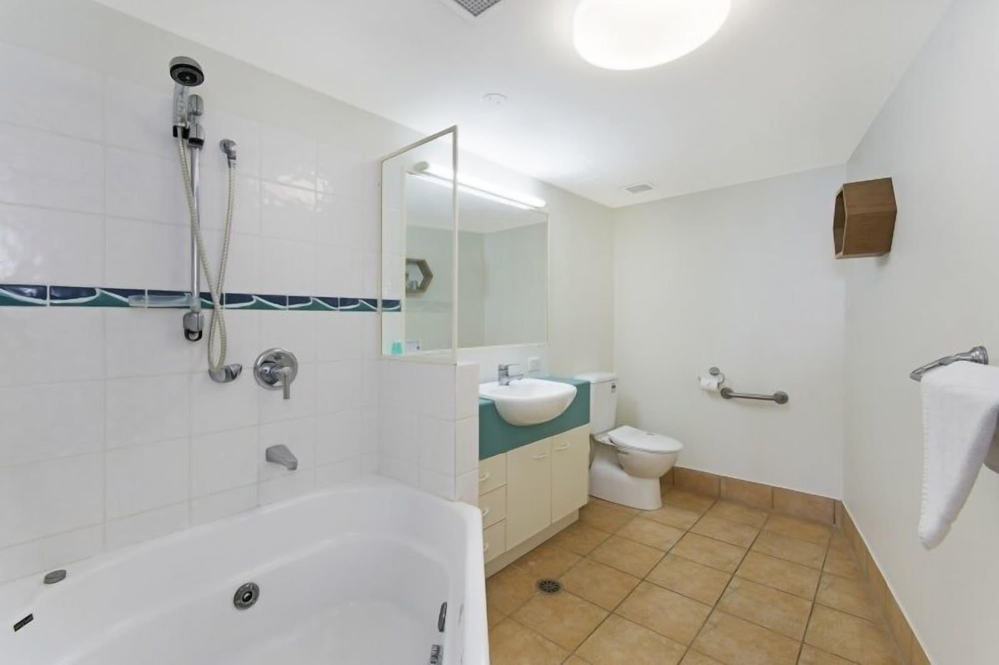 Riviere On Golden Aparthotel